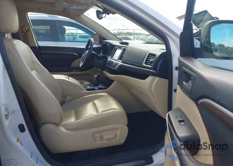 2015 Toyota Highlander Hybrid Limited Platinum V6 z USA, uszkodzony, nr VIN 5TDDCRFH9FS010641